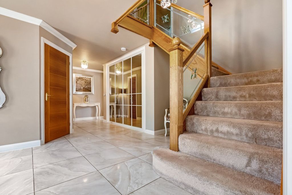 Additional image 15 of 5 bed detached house for saleLongstaff Way, Hartford, Huntingdon PE29