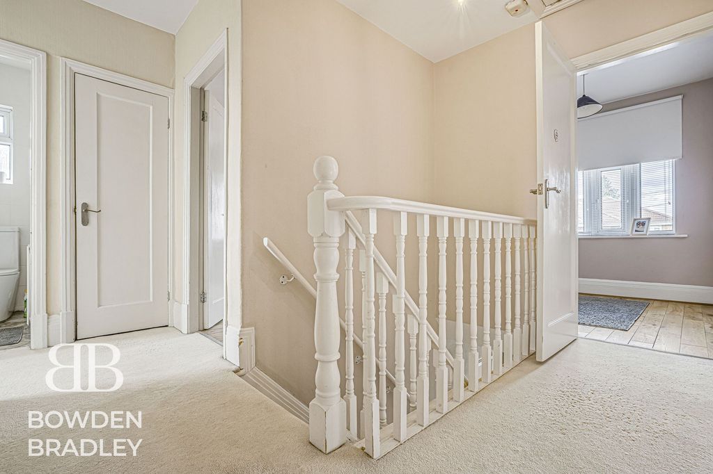 Additional image 26 of 5 bed property for saleAbbotswood Gardens, Clayhall IG5