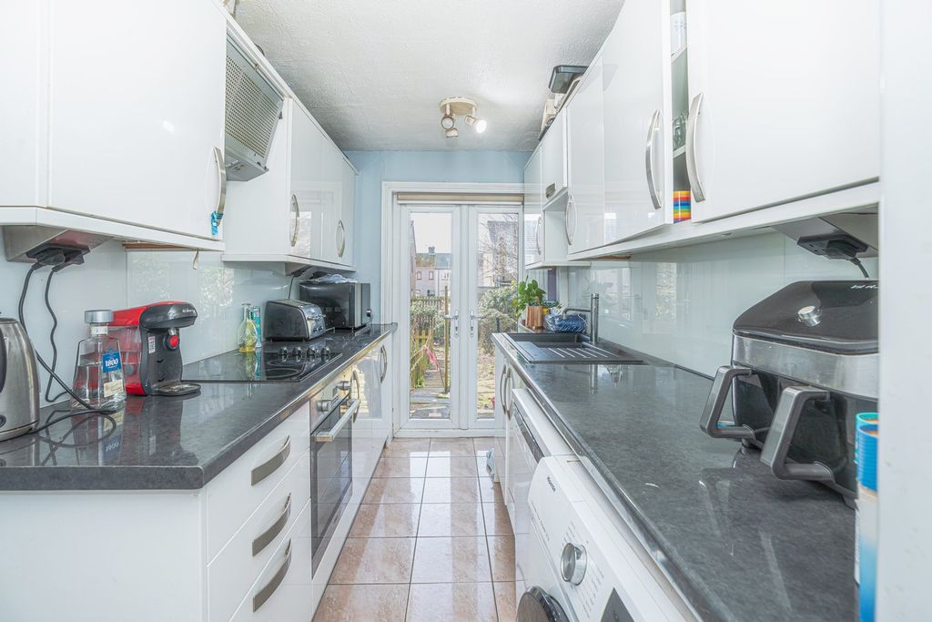 Additional image 9 of 2 bed terraced house for saleScott Place, Lochore, Lochgelly KY5
