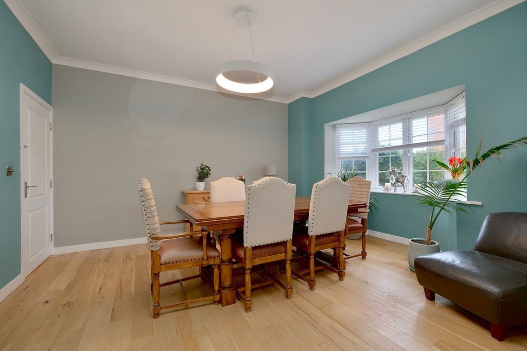 Additional image 4 of 6 bed detached house for saleJarwood Walk, Godmanchester, Huntingdon PE29