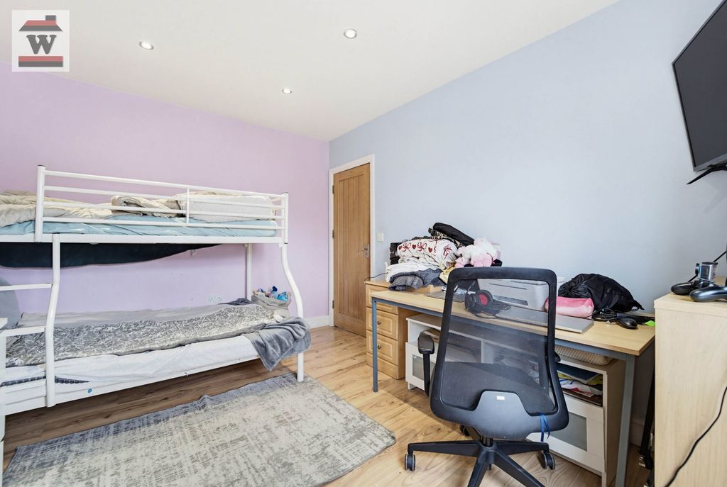 Additional image 9 of 3 bed semi-detached house for saleSpring Grove Crescent, Hounslow TW3
