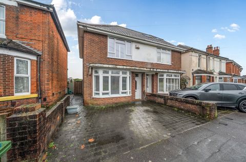 Tranby Road, Itchen, Southampton, Hamsphire SO19