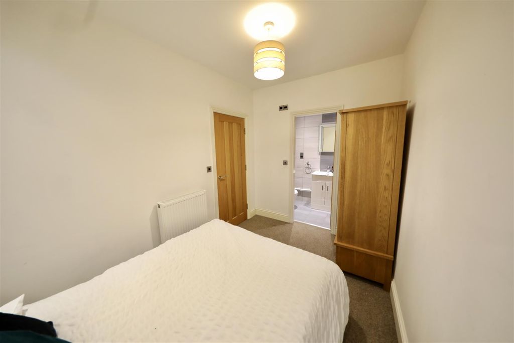 Additional image 16 of 2 bed flat for saleGeorge Street, Hull HU1
