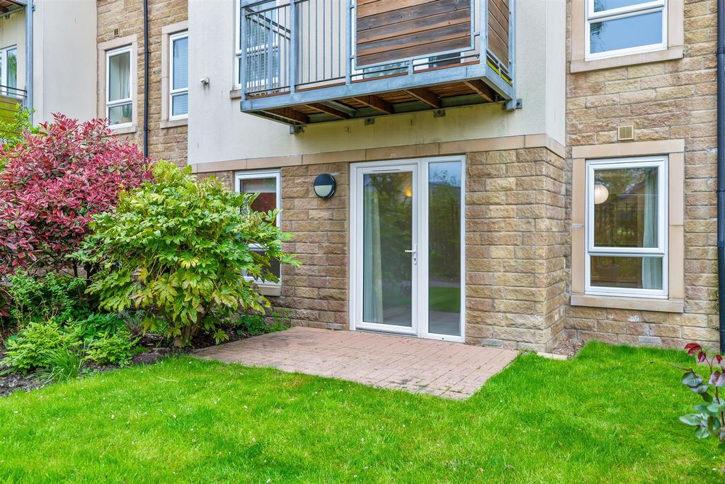 Additional image 12 of 2 bed flat for saleValley Drive, Ilkley LS29