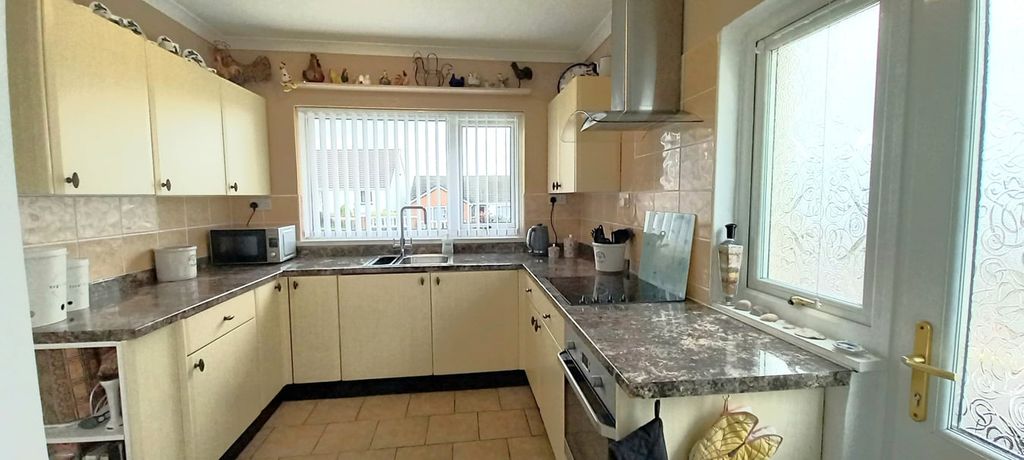 Additional image 5 of 4 bed detached house for saleMeinciau Road, Mynyddygarreg, Kidwelly SA17