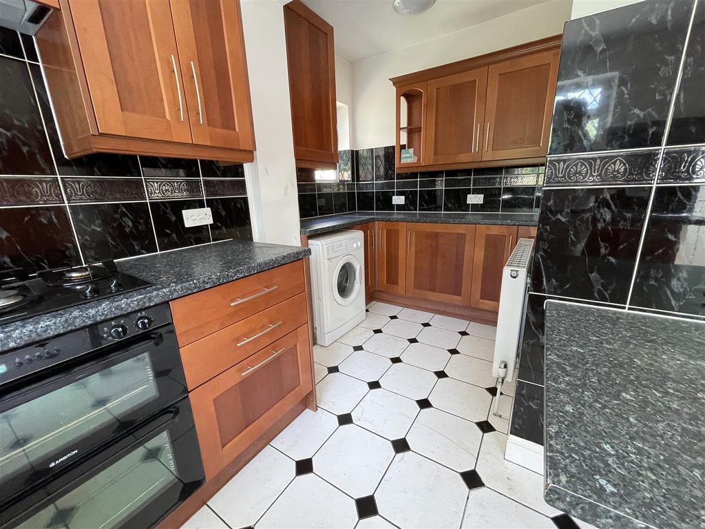 Additional image 14 of 3 bed semi-detached house for saleGresham Road, Hounslow TW3