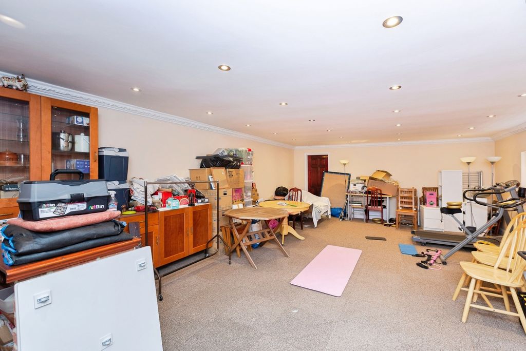 Additional image 26 of 5 bed end terrace house for saleTomswood Hill, Ilford IG6