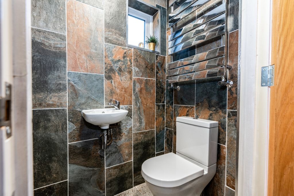 Additional image 10 of 5 bed detached house for saleLea Bank Avenue, Kidderminster DY11