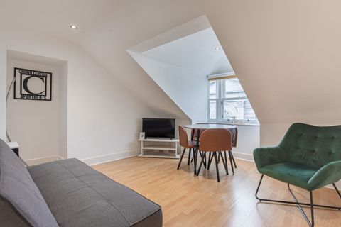 Crown Street Flat K, Aberdeen, Aberdeen AB11