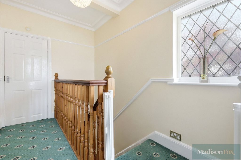 Additional image 19 of 4 bed detached house for saleWoodford Avenue, Ilford IG2