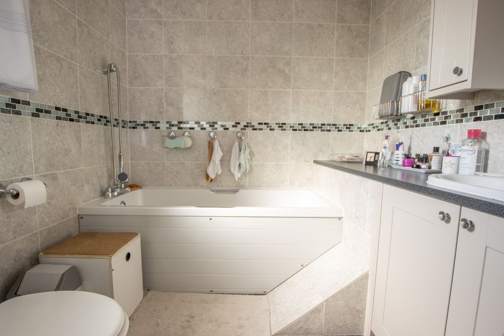 Additional image 17 of 4 bed detached house for saleThe Boltons, South Wootton PE30