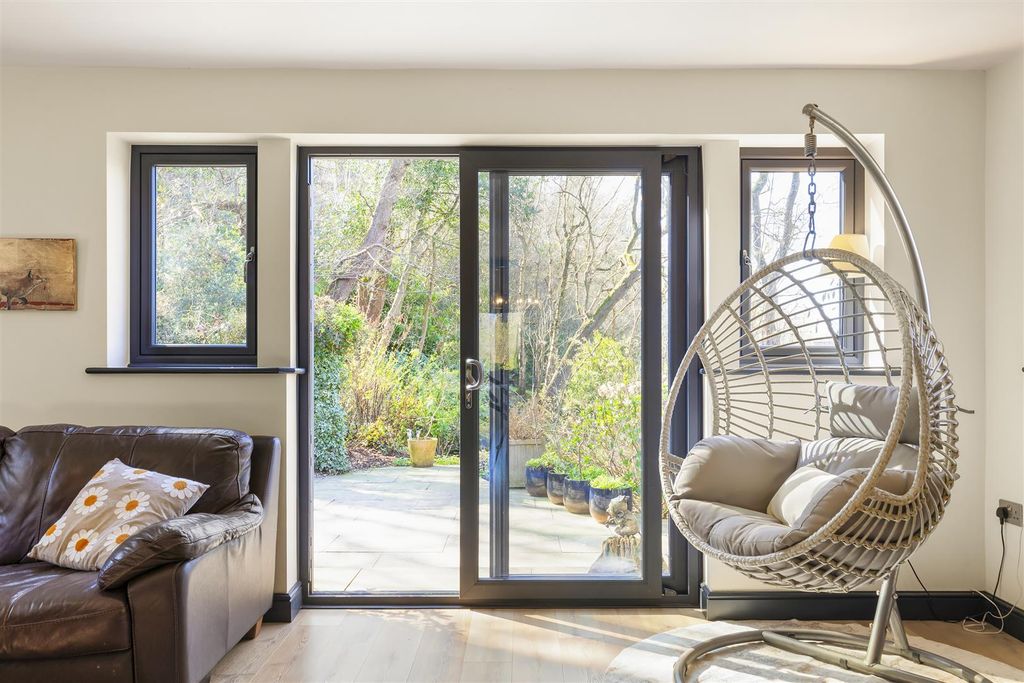 Additional image 6 of 5 bed property for saleOaklands, Westwood Drive, Ilkley LS29