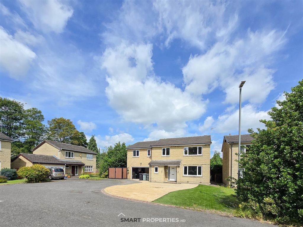 Additional image 3 of 5 bed detached house for saleGreenroyd Croft, Huddersfield HD2