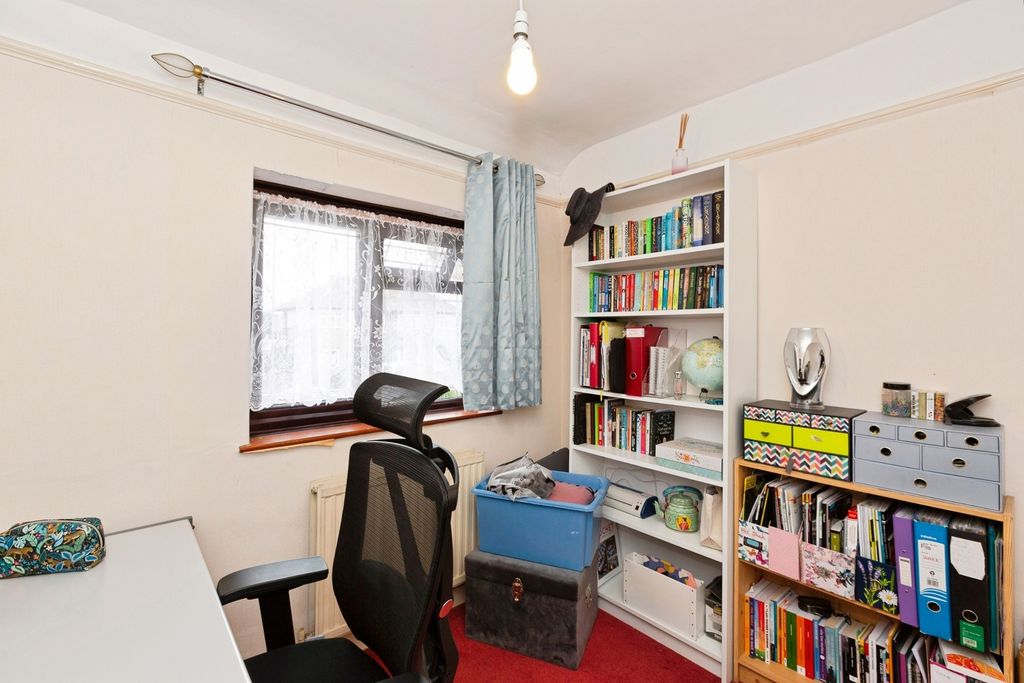 Additional image 19 of 5 bed end terrace house for saleTomswood Hill, Ilford IG6