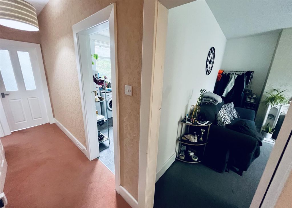 Additional image 10 of 2 bed flat for saleVernon Avenue, Huddersfield HD1