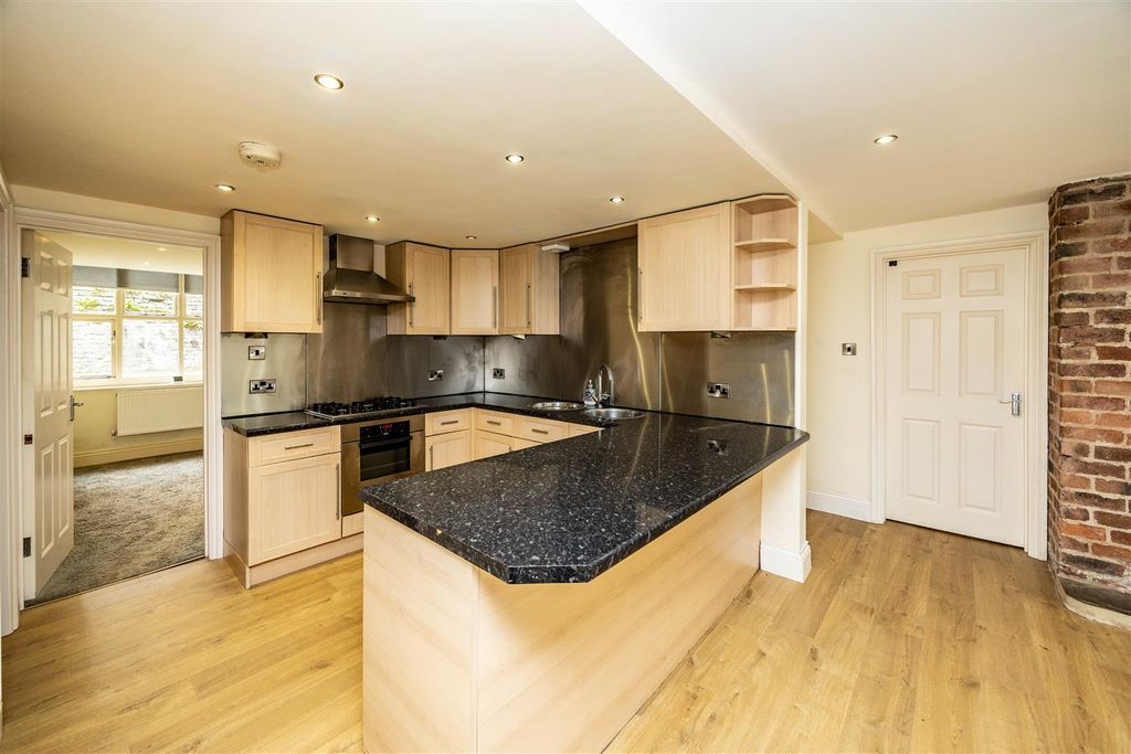Additional image 4 of 2 bed flat for salePark Drive, Huddersfield HD1