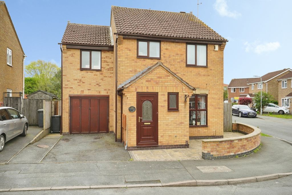 4 bed detached house for saleThorndale, Ibstock, Leicestershire LE67