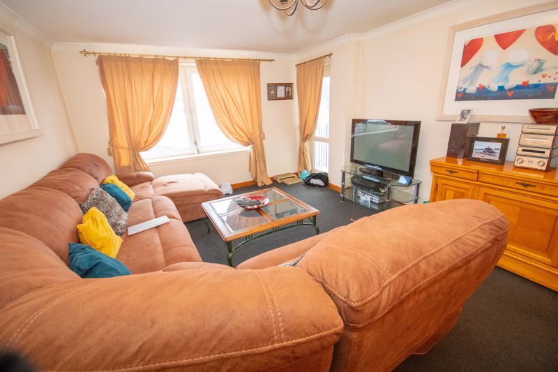2 bed flat for saleSpinnaker Way, Dalgety Bay, Dunfermline KY11 photo 5