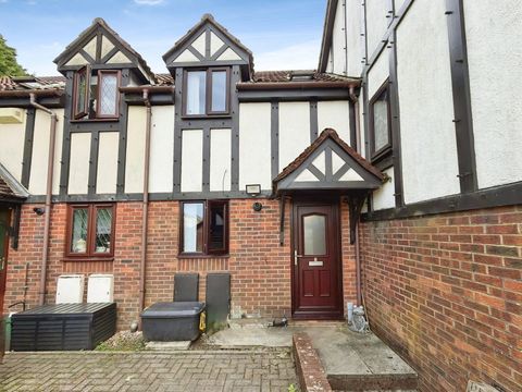 Chantry Court, Ravenhill, Swansea SA5