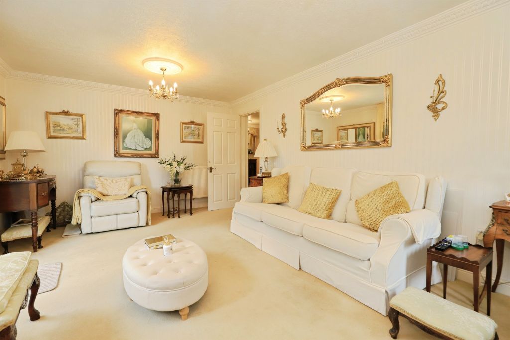 Additional image 5 of 2 bed flat for saleOldnall Road, Kidderminster DY10