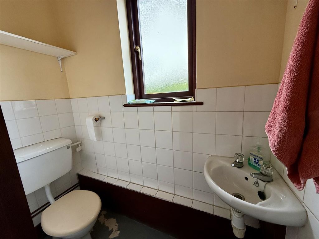 Additional image 16 of 3 bed bungalow for saleGolwg Y Mynydd, Llangadog SA19