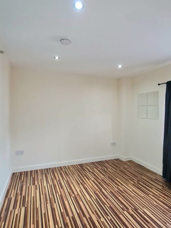Additional image 8 of 9 bed property for saleHazelwood Road, Northampton, Northamptonshire NN1