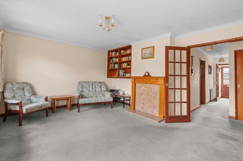 Additional image 2 of 3 bed detached bungalow for saleNew Road, Princes Risborough HP27