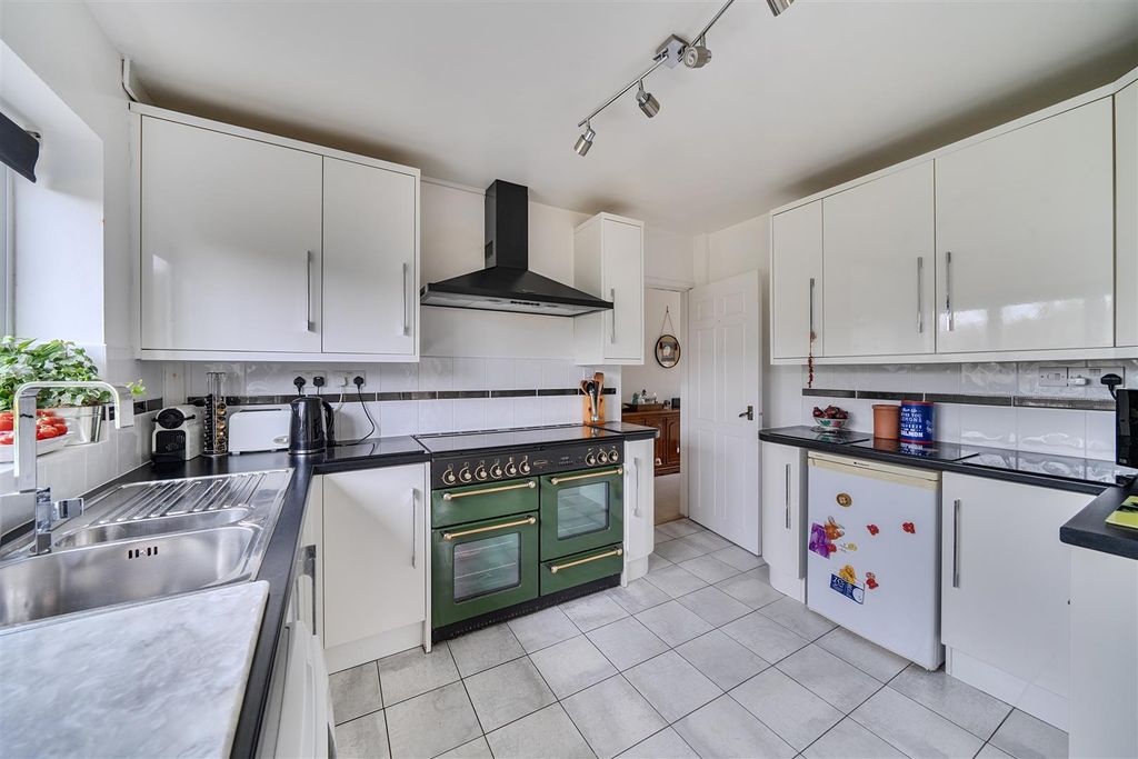 Additional image 4 of 3 bed detached bungalow for saleAvenue Road, Lyme Regis DT7