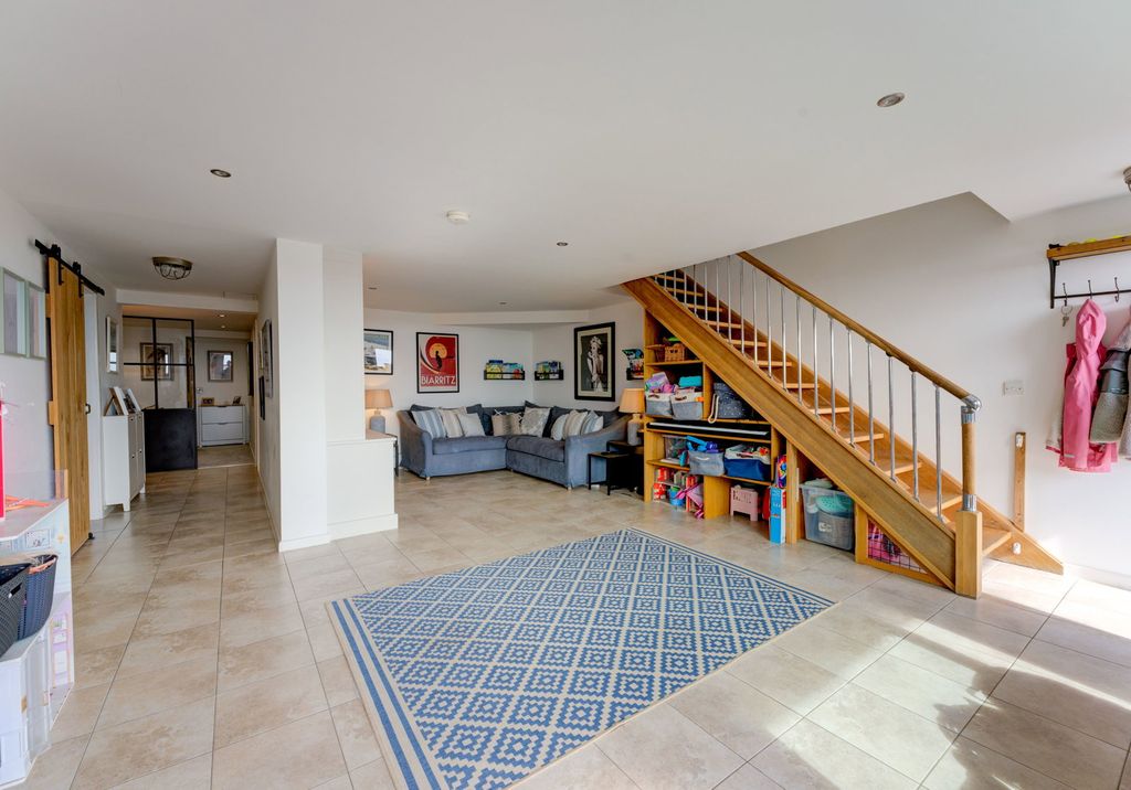 Additional image 10 of 4 bed detached house for saleBrighton Road, Lancing BN15