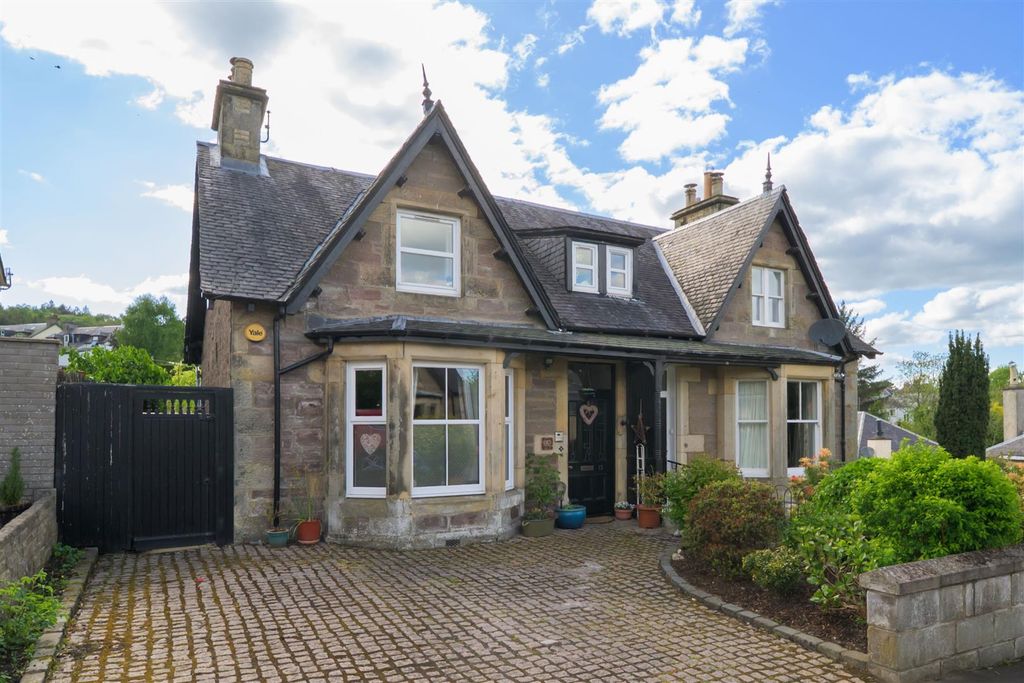 4 bed semi-detached house for saleMoncreiffe Terrace, Perth PH2
