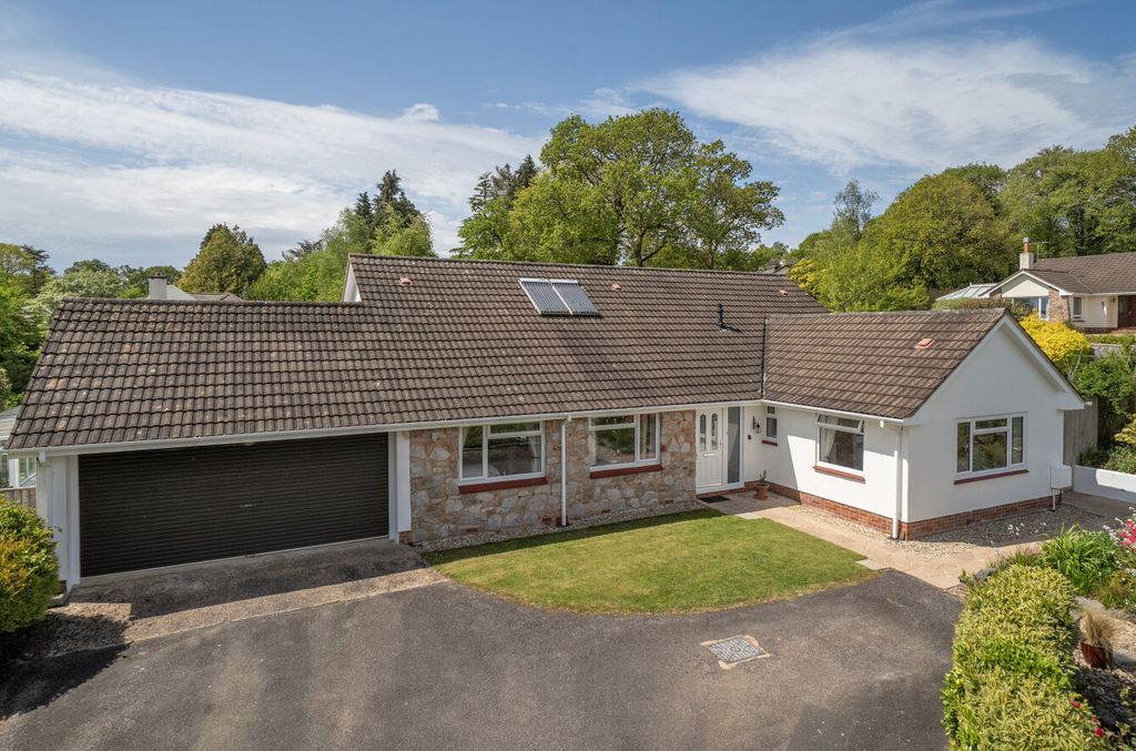 3 bed bungalow for saleEymore Drive, West Hill EX11