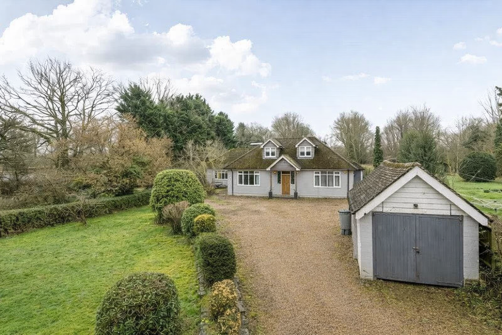 5 bed detached house for saleHare Lane, Lingfield RH7