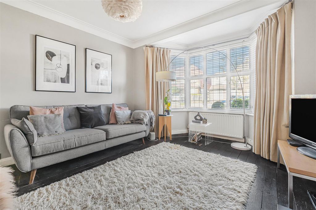 Additional image 14 of 5 bed semi-detached house for saleBeechcroft Avenue, New Malden KT3