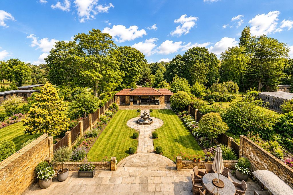 Additional image 28 of 7 bed detached house for saleManor Road, Potters Bar, Hertfordshire EN6