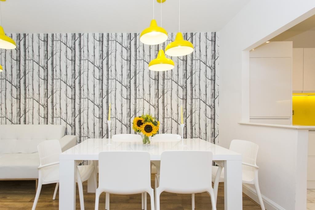 2 Bed Flat, Bartholomew Close, EC1A, N1 7GU