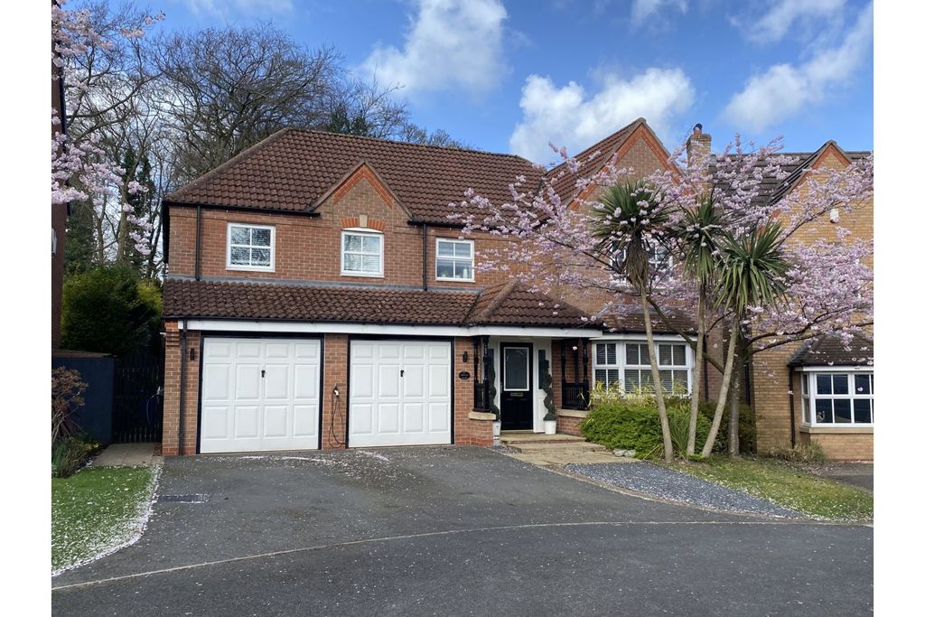 6 bed detached house for salePaddock Close, Mansfield NG18 photo 3
