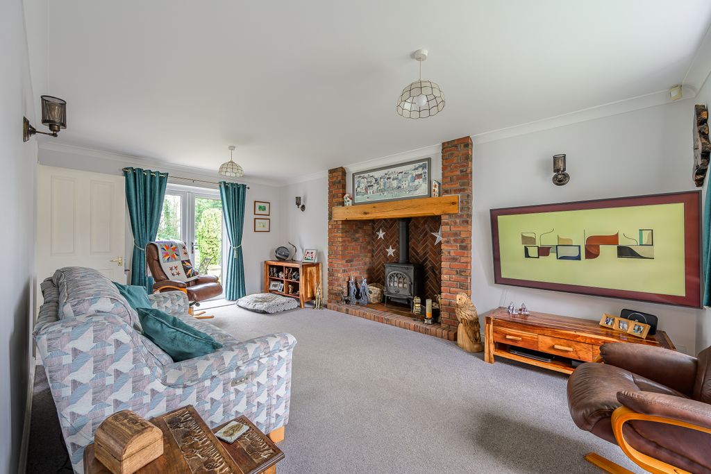 4 bed detached house for saleMarley Mount Crescent, Market Drayton TF9 photo 5