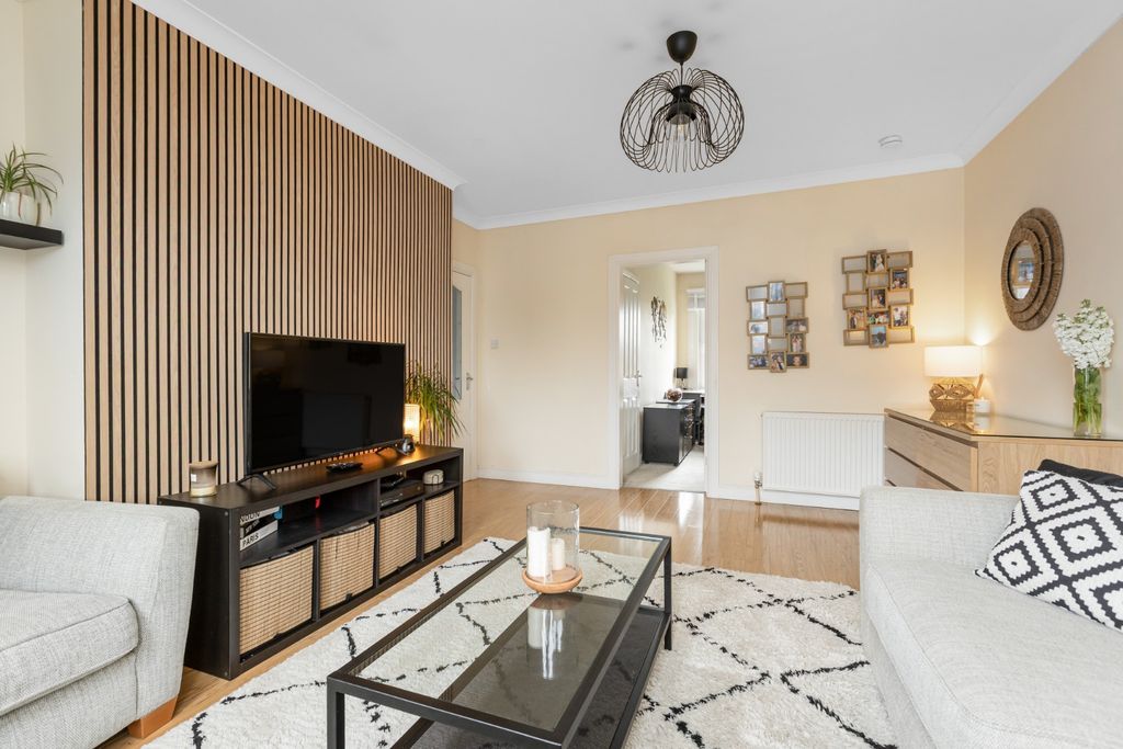 Additional image 4 of 2 bed flat for sale10 Lawrie Terrace, Loanhead EH20