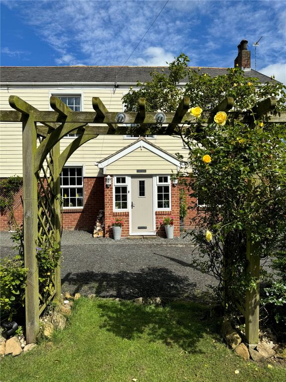 5 bed semi-detached house for salePonteland, Newcastle Upon Tyne, Northumberland NE20