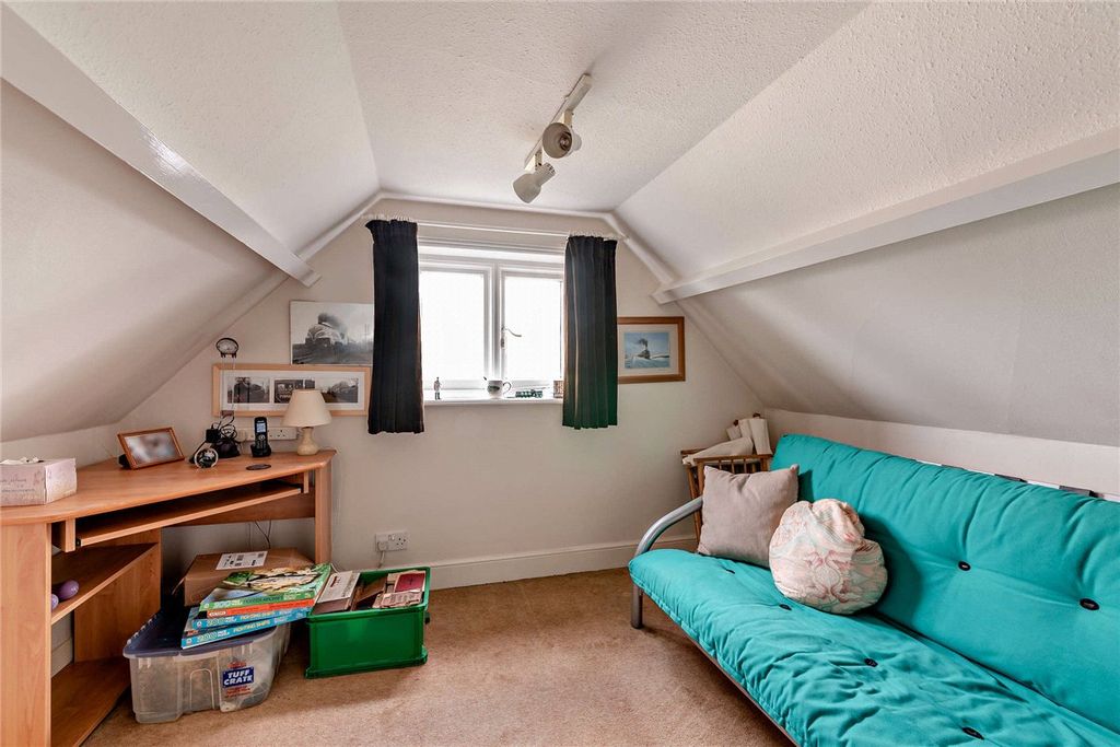 Additional image 19 of 5 bed detached house for saleAndover Road, Newbury, Berkshire RG14