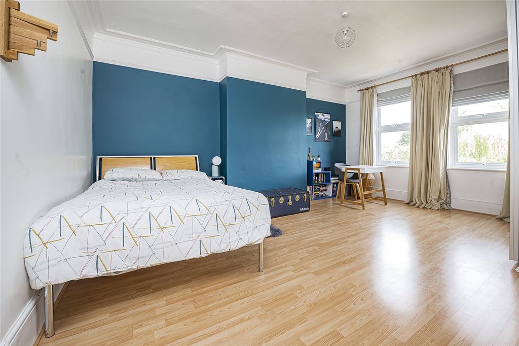 Additional image 13 of 6 bed semi-detached house for salePresburg Road, New Malden KT3