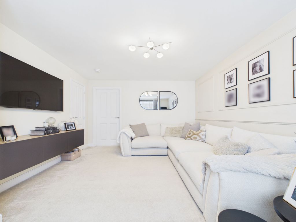 Additional image 3 of 3 bed semi-detached house for saleBarrie Road, Newarthill, Motherwell ML1