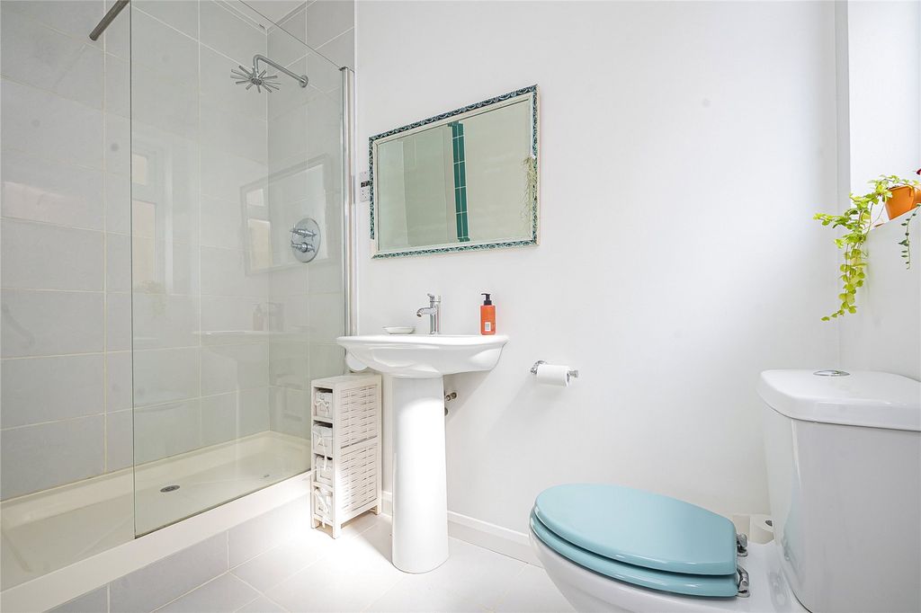 Additional image 9 of 6 bed semi-detached house for salePresburg Road, New Malden KT3