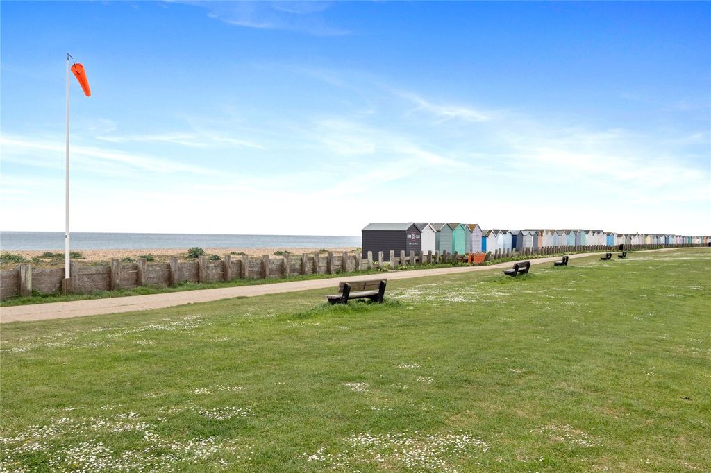 Additional image 15 of 2 bed flat for saleMarlin Court, 32 Brighton Road, Lancing, West Sussex BN15