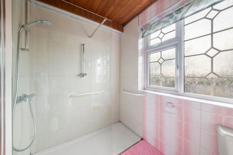 Additional image 20 of 5 bed detached house for saleDoncaster Drive, Northolt UB5