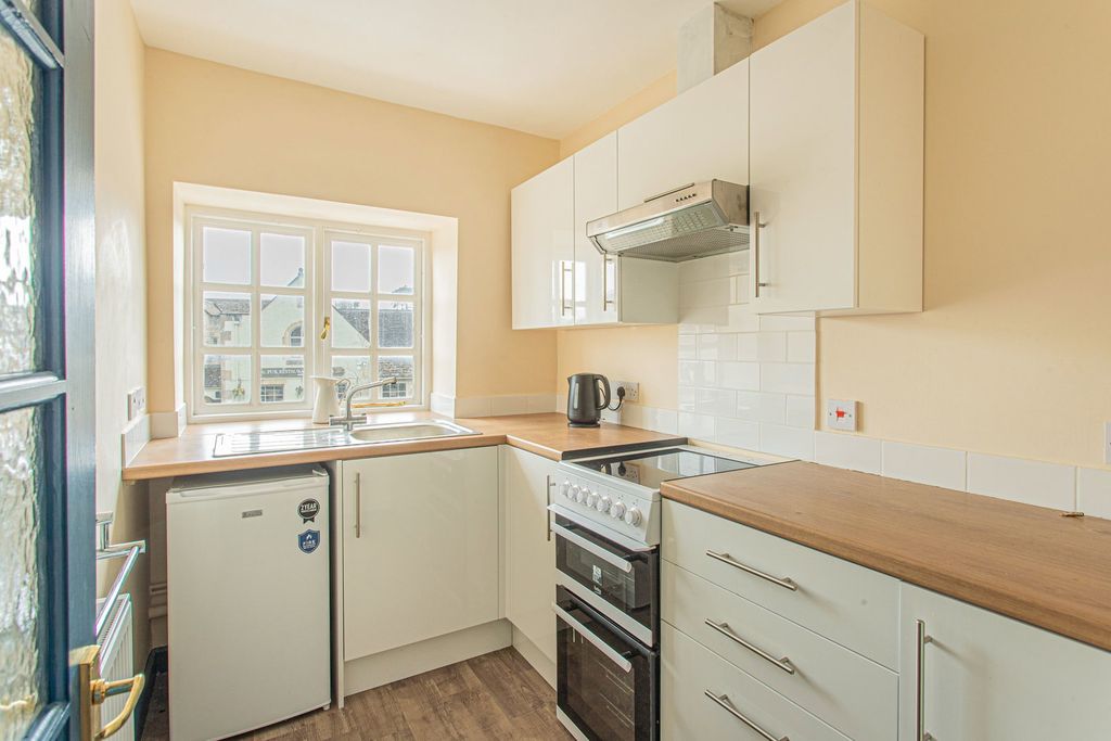 Additional image 3 of 2 bed flat for saleLondon Road, Tetbury GL8