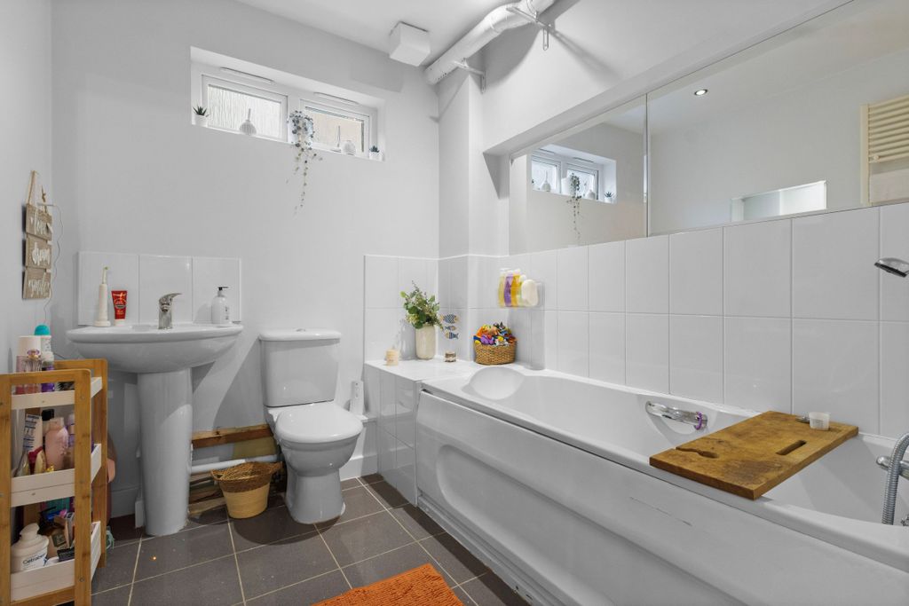 Additional image 15 of 3 bed flat for saleMariners Wharf, Fort Road, Newhaven BN9