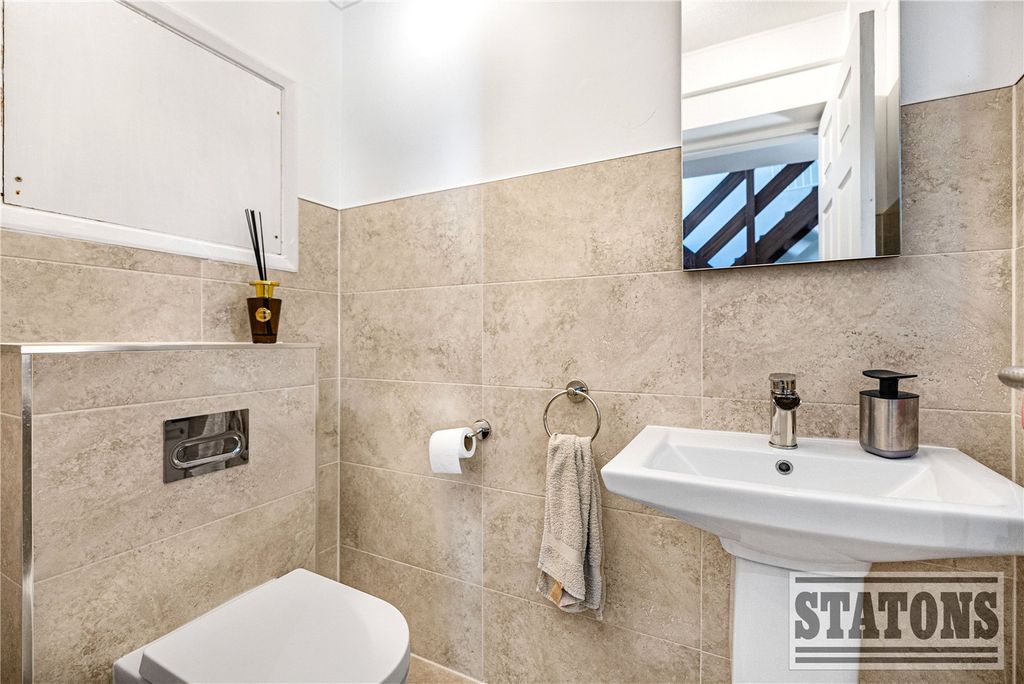 Additional image 13 of 5 bed detached house for saleThe Avenue, Potters Bar, Hertfordshire EN6