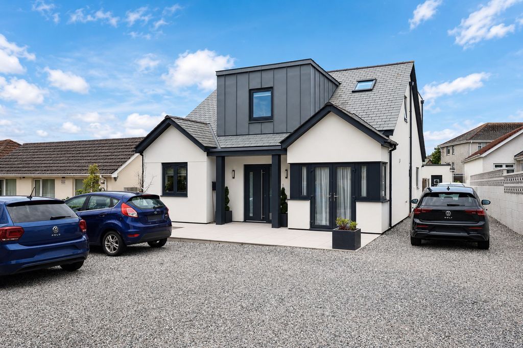 4 bed detached house for saleHilgrove Road, Newquay TR7