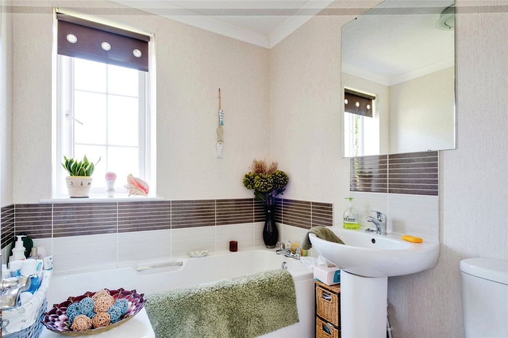Additional image 11 of 1 bed mobile/park home for saleThatched Cottage Park, Southampton Road, Lyndhurst, Hampshire SO43
